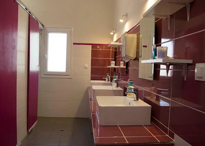 旅馆 The Holy Rock - At Meteora 卡兰巴卡